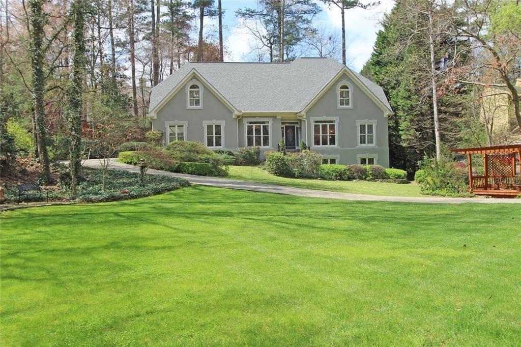 89 Lakeshore Circle, Marietta, GA 30067 — most recent listing photo