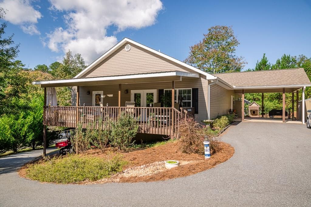 3146 Alenes Drive, Gainesville, GA 30506 — most recent listing photo