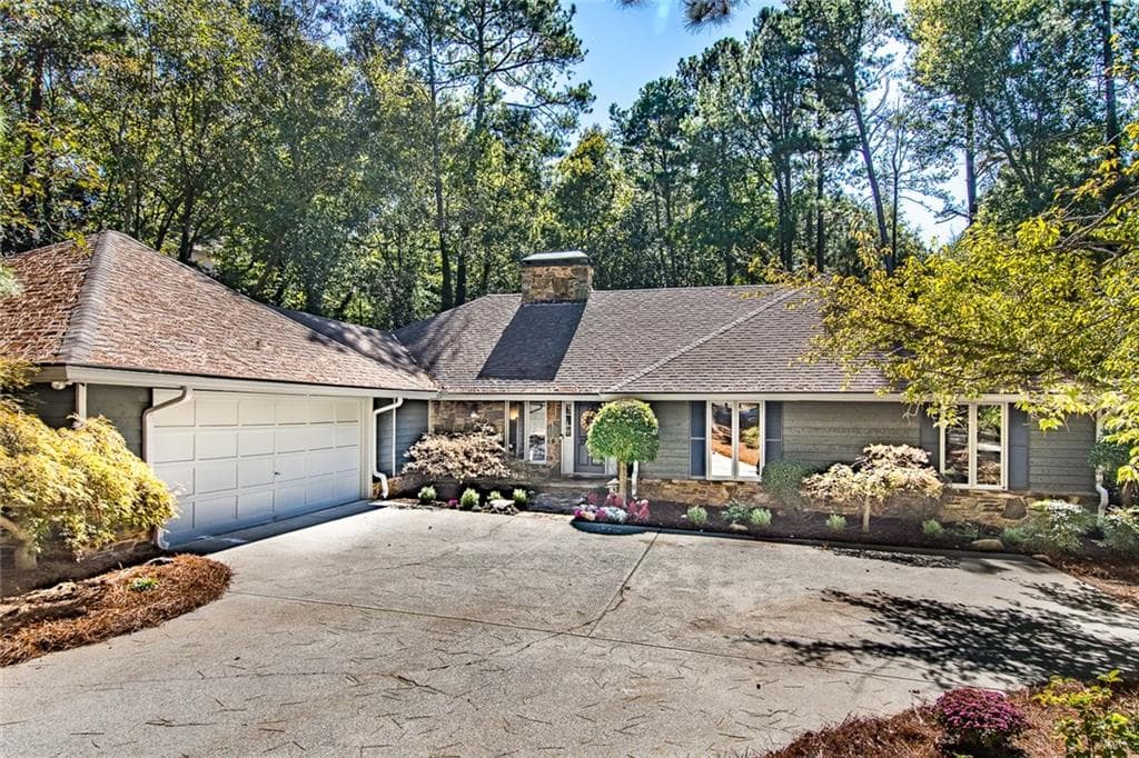 5 bedroom, 4,203 sq ft single family residence sold at 510 Ayn Court, Roswell, GA 30076