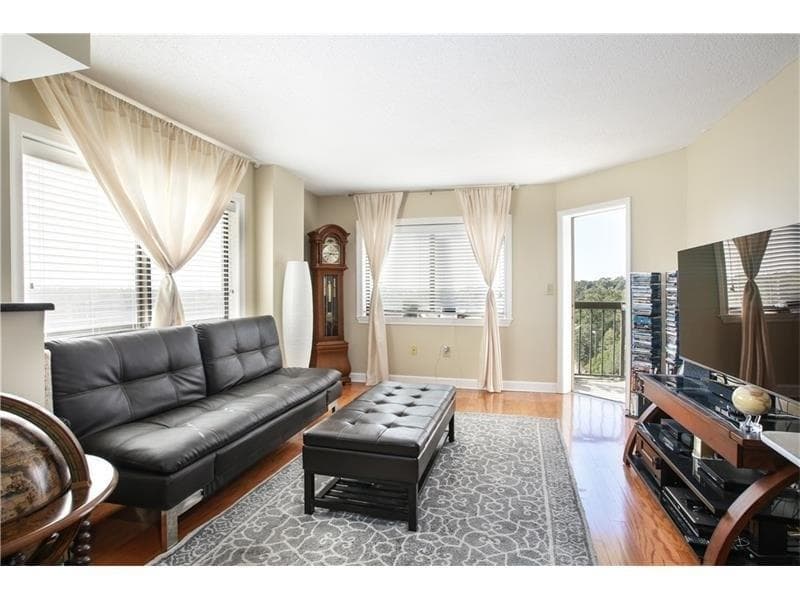 1 bedroom, 769 sq ft condominium sold at 795 Hammond Drive 1008, Atlanta, GA 30328