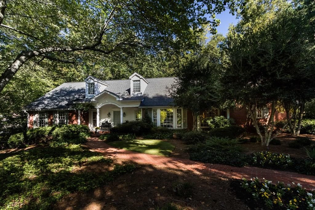 5495 Arundel Drive, Sandy Springs, GA 30327 — most recent listing photo
