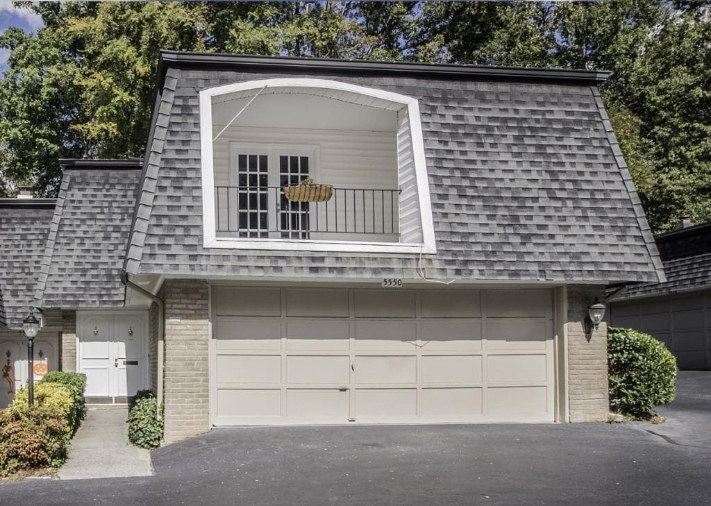 5550 Chemin De Vie 5550, Sandy Springs, GA 30342 — most recent listing photo