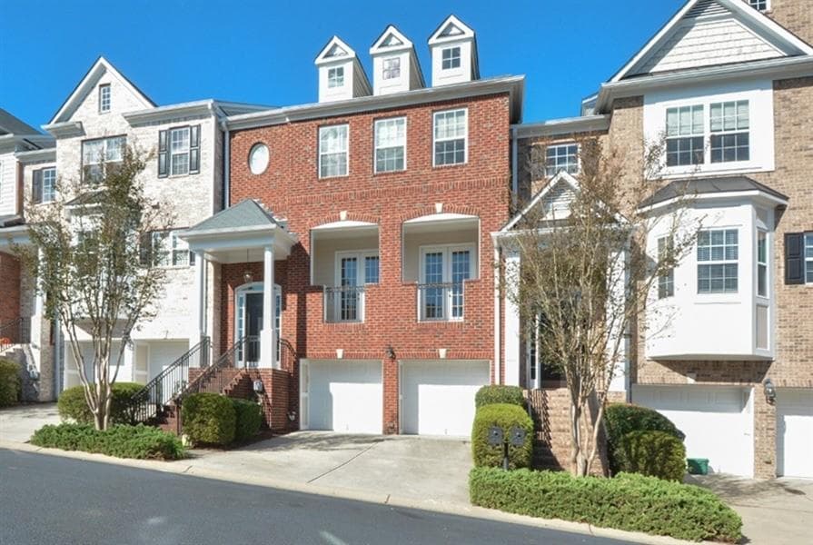 4 bedroom, 3,508 sq ft townhouse sold at 1706 Woodwalk Creek, Atlanta, GA 30339