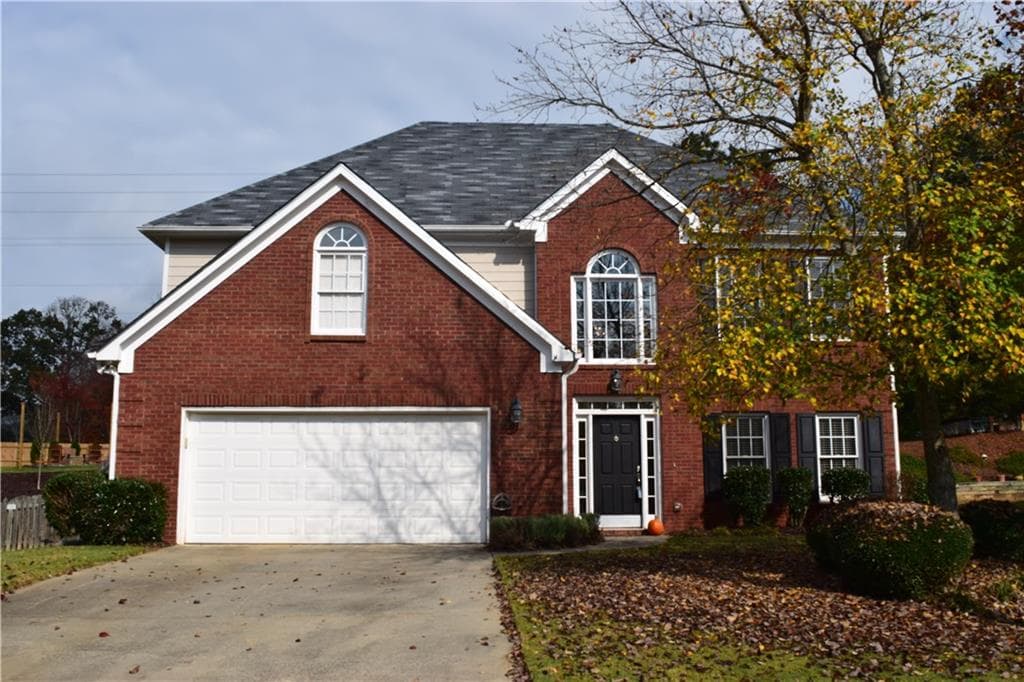 4 bedroom, 2,306 sq ft single family residence sold at 260 Bluff Oak Drive, Roswell, GA 30076