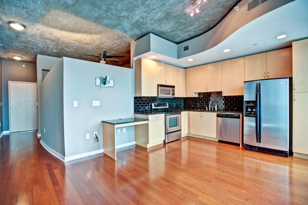 1 bedroom, 606 sq ft condominium sold at 860 Peachtree Street 2116, Atlanta, GA 30308