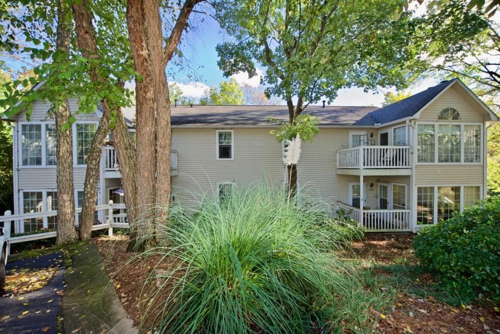 702 Gettysburg Place 702, Atlanta, GA 30350 — most recent listing photo
