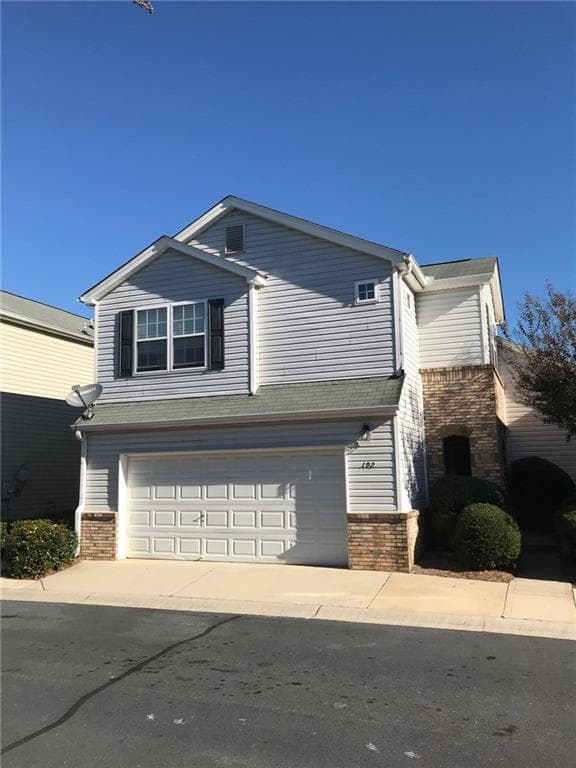 3 bedroom, 1,094 sq ft single family residence sold at 192 Swanee Lane, Woodstock, GA 30188