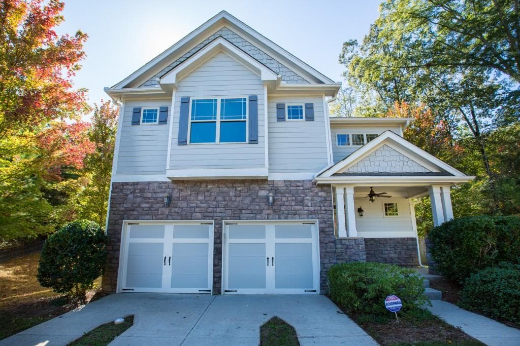 4 bedroom, 2,688 sq ft single family residence sold at 2663 Oak Leaf Place, Atlanta, GA 30316