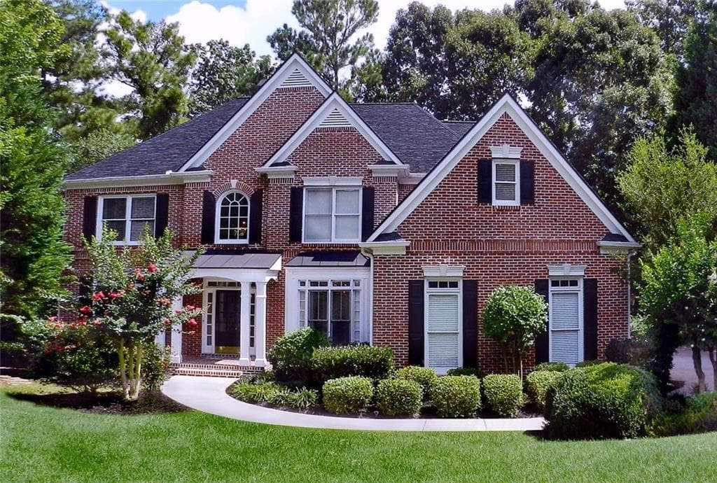 5 bedroom, 4,352 sq ft single family residence sold at 5140 MCINTOSH Drive, Cumming, GA 30040