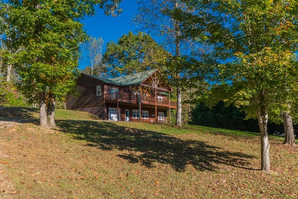 178 Cypress Edge Drive, Blairsville, GA 30512 — most recent listing photo