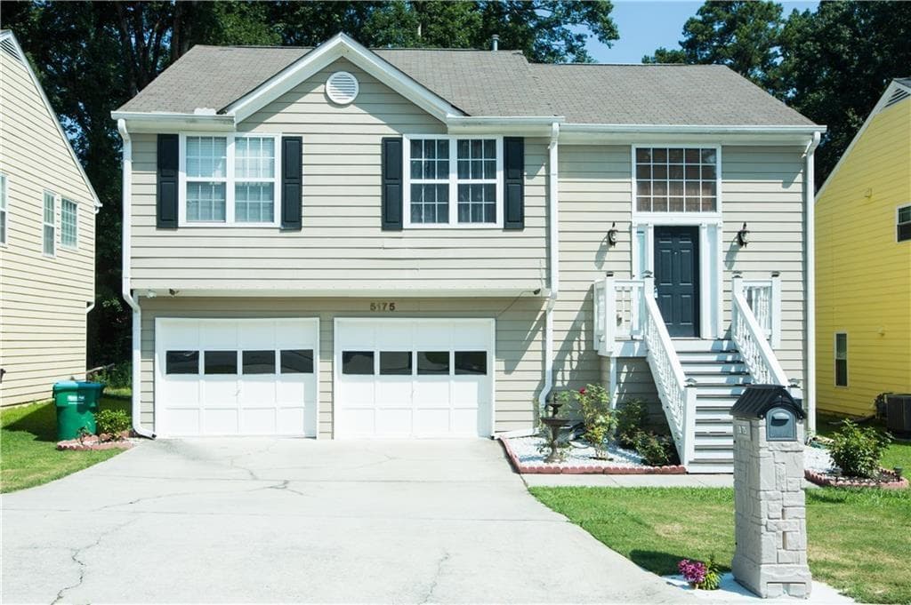 5175 Lakebrooke Run, Stone Mountain, GA 30087 — most recent listing photo
