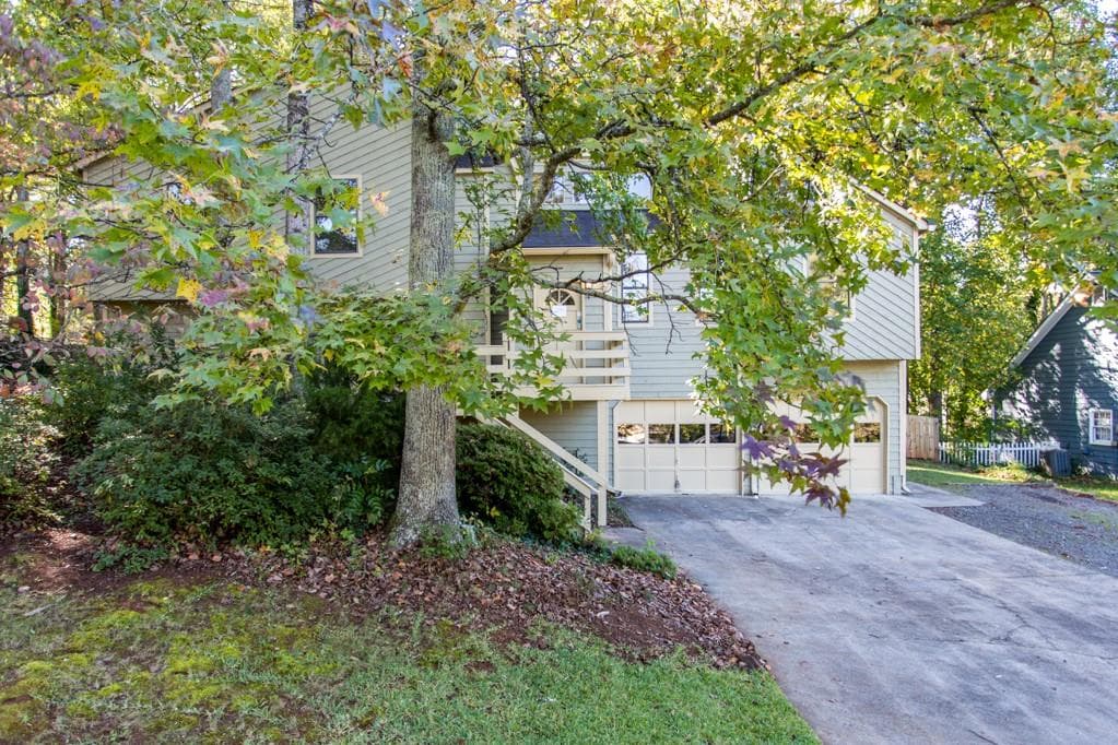 2647 Forest Glen Drive, Marietta, GA 30066 — most recent listing photo