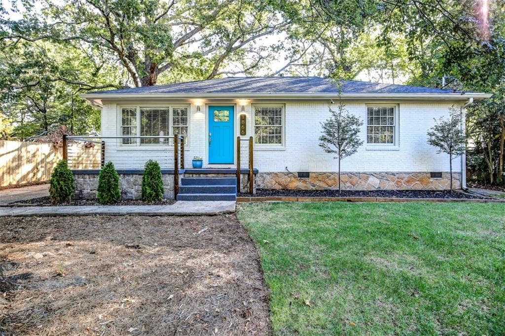 3 bedroom, 1,107 sq ft single family residence sold at 1866 Iona Drive, Atlanta, GA 30316