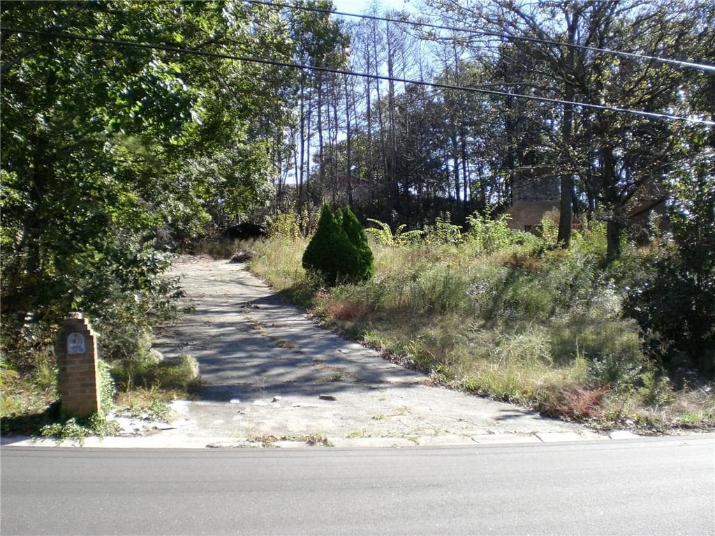 1800 Starlight Drive, Marietta, GA 30062 — most recent listing photo