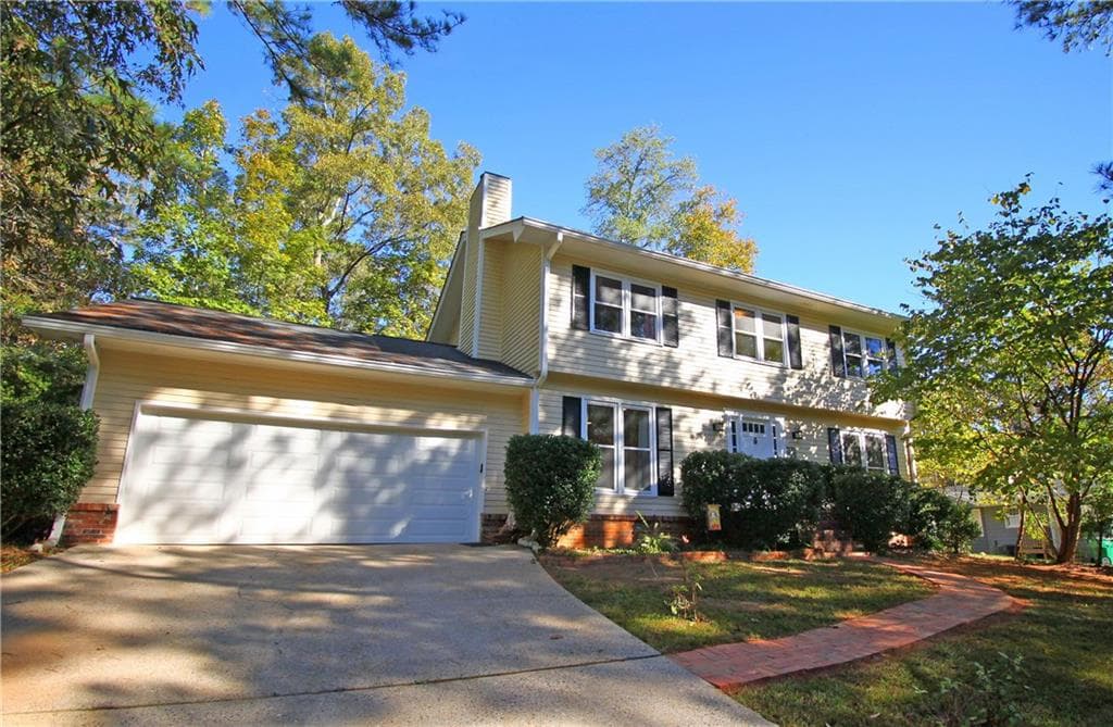 4873 Garrards Ridge, Roswell, GA 30075 — most recent listing photo