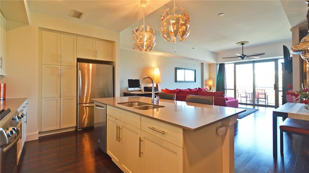 2 bedroom, 1,245 sq ft condominium sold at 1100 Howell Mill Road 208, Atlanta, GA 30318
