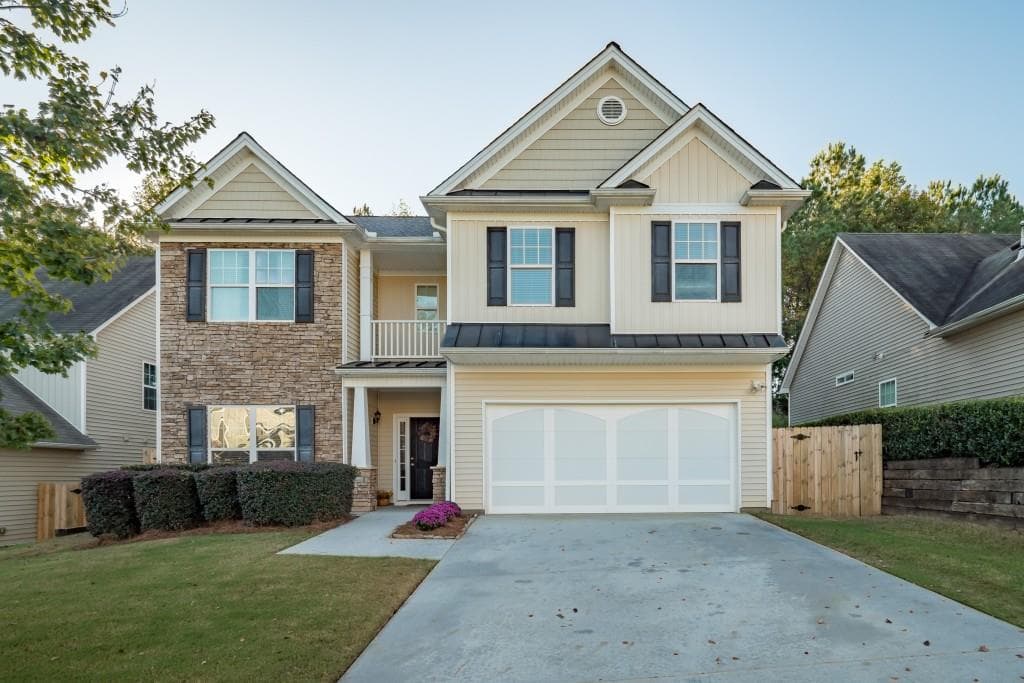 4 bedroom, 2,218 sq ft single family residence sold at 648 Austin Creek Drive, Buford, GA 30518