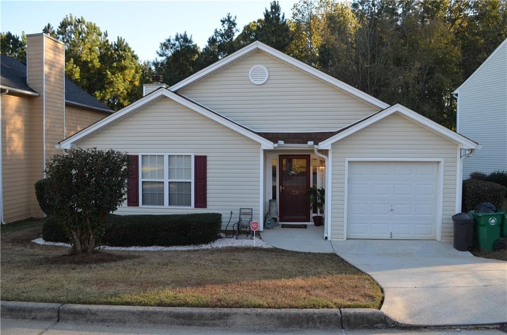 4231 Chestnut Lake Avenue, Lithonia, GA 30038 — most recent listing photo