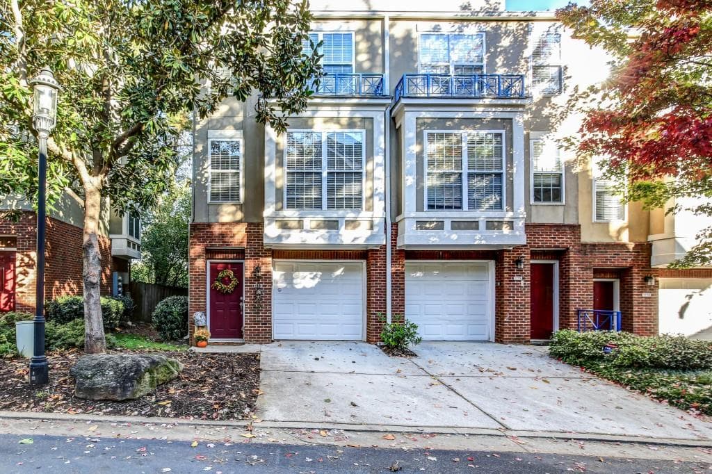 1 bedroom, 900 sq ft condominium sold at 1170 Village Court, Atlanta, GA 30316