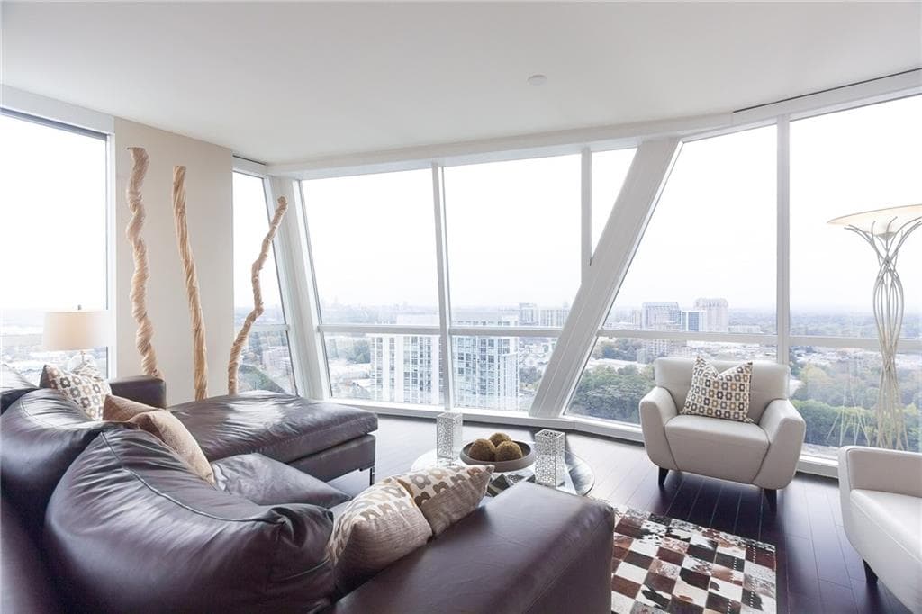3 bedroom, 2,731 sq ft condominium sold at 3325 Piedmont Road 2505, Atlanta, GA 30305