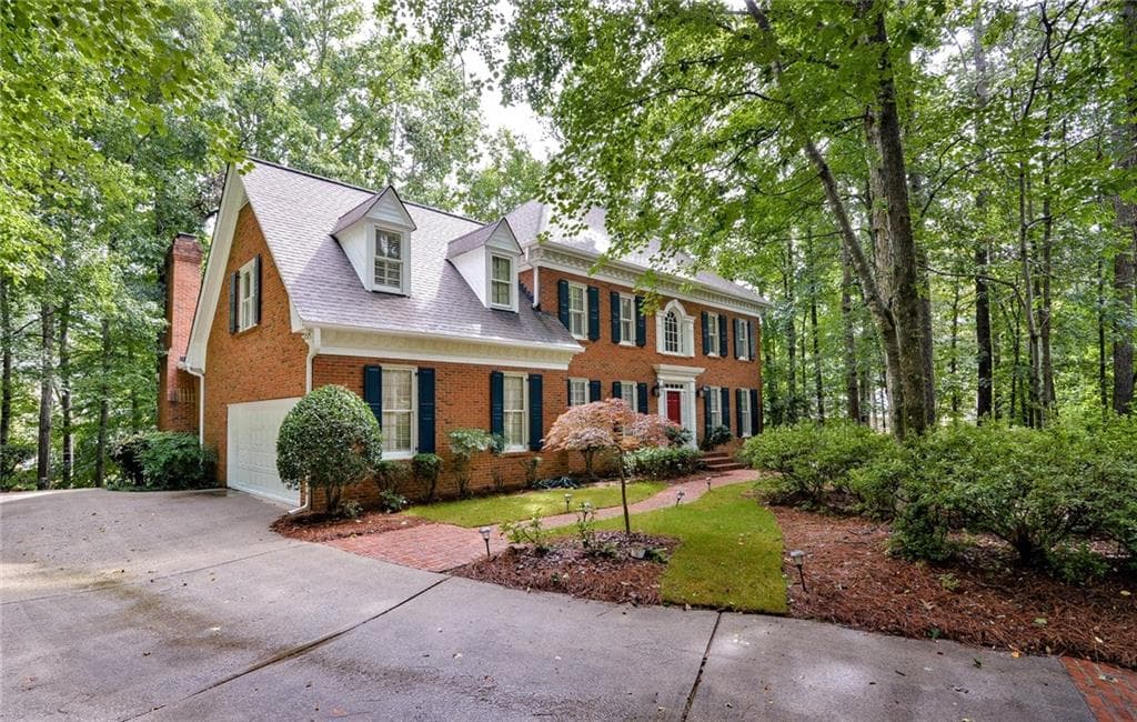 5 bedroom single family residence sold at 300 High Bridge Chase, Johns Creek, GA 30022