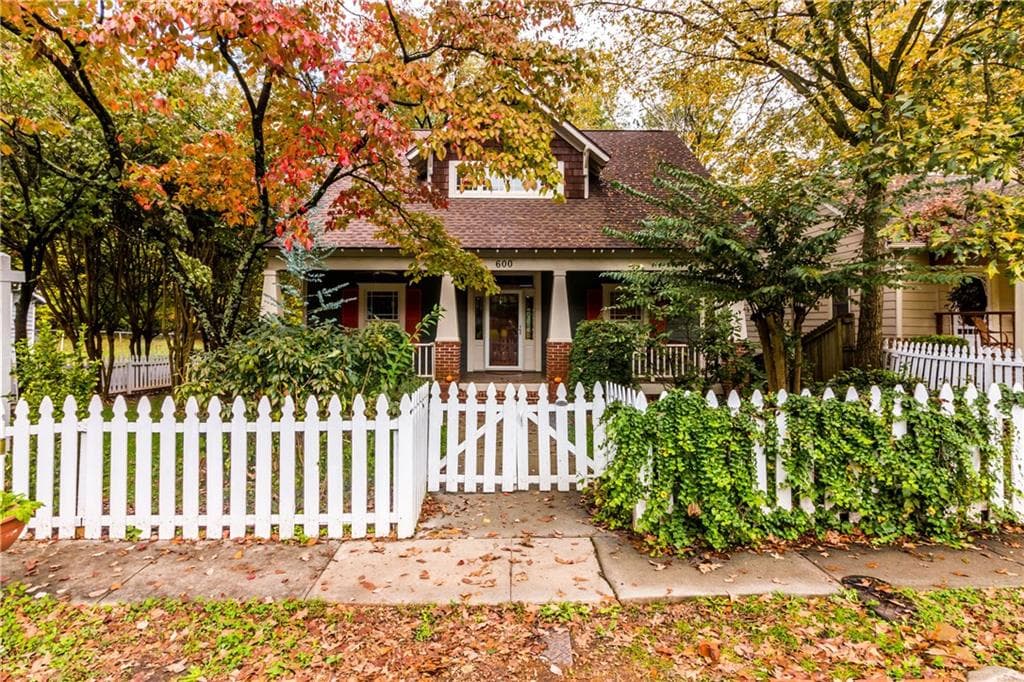 3 bedroom, 1,672 sq ft single family residence sold at 600 Brownwood Avenue, Atlanta, GA 30316