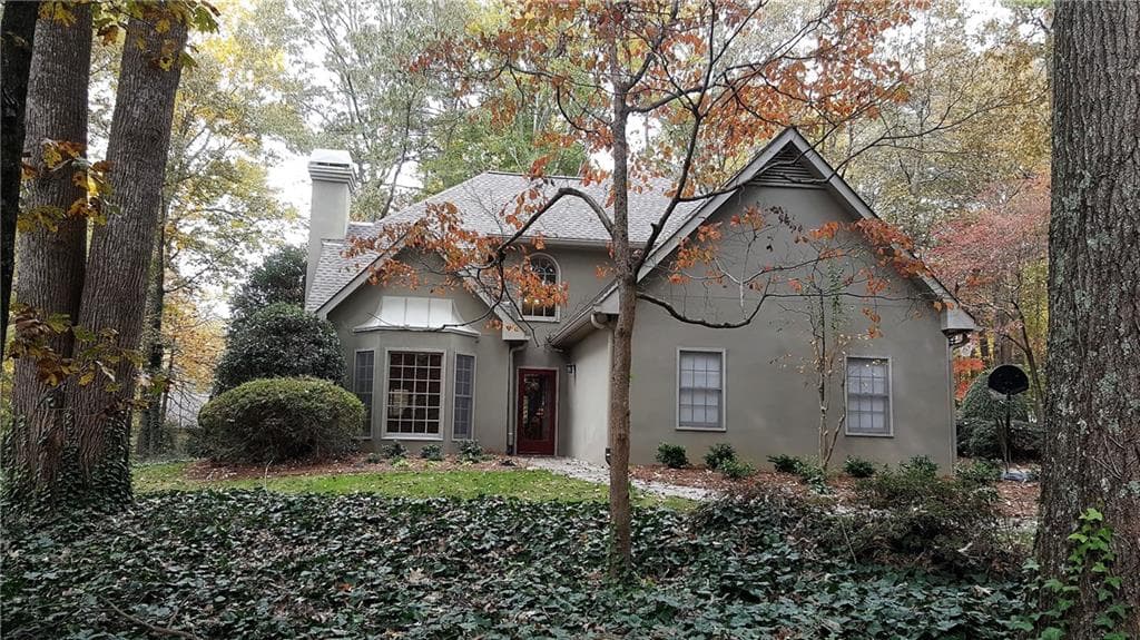 181 W Lake Drive, Roswell, GA 30075 — most recent listing photo