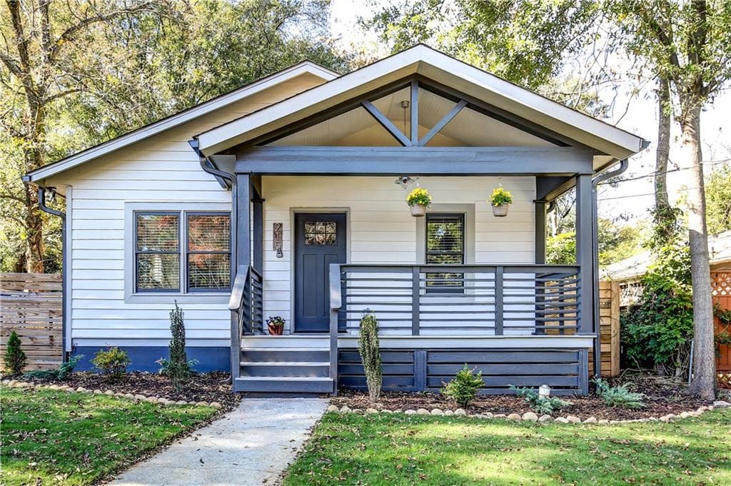 3 bedroom, 1,550 sq ft single family residence sold at 215 Stovall Street, Atlanta, GA 30316