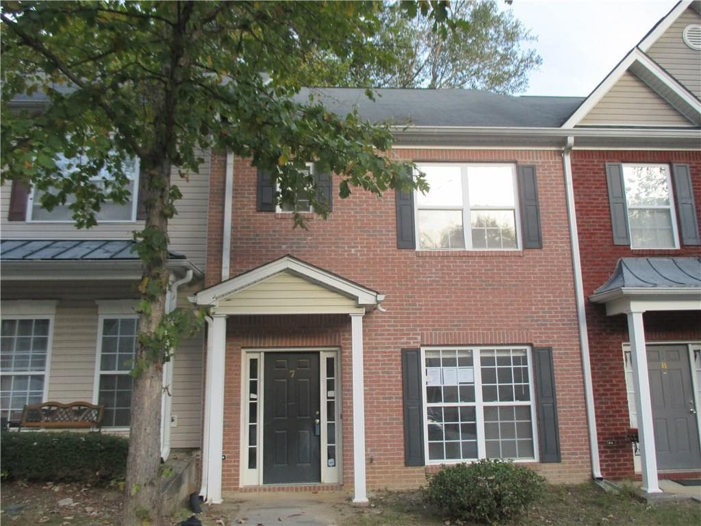 3 bedroom, 2,330 sq ft townhouse sold at 20 Pine Canyon Drive 7, Atlanta, GA 30331