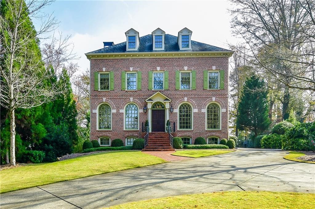 6 bedroom, 5,487 sq ft single family residence sold at 750 Moores Mill Road, Atlanta, GA 30327