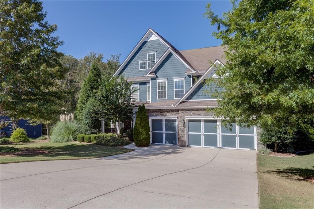 4 bedroom, 4,276 sq ft single family residence sold at 328 Oakbridge Drive, Douglasville, GA 30134