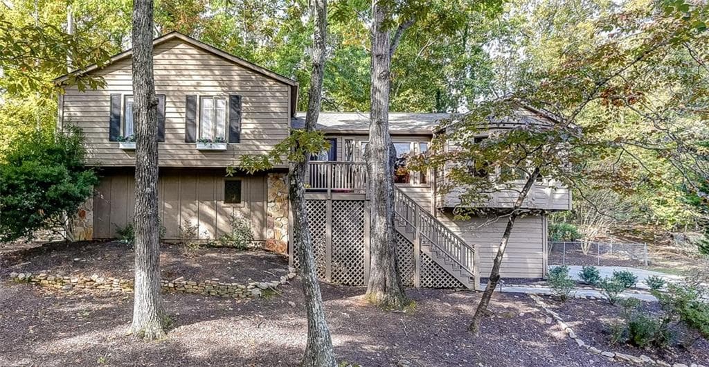 4 bedroom, 2,400 sq ft single family residence sold at 785 Wickerberry Knolls, Roswell, GA 30075
