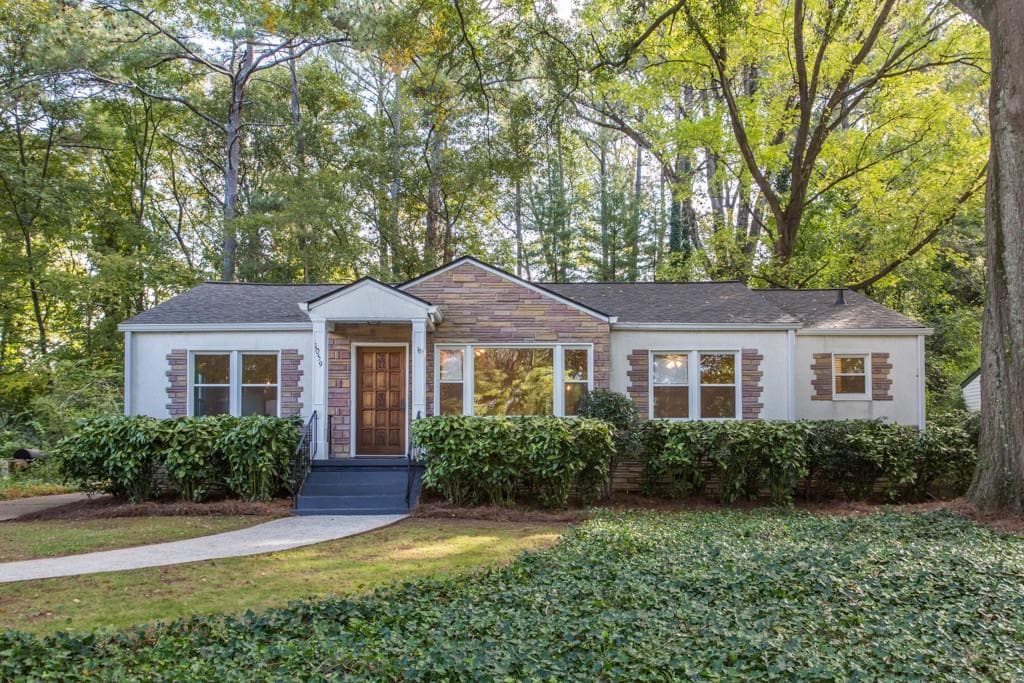 3 bedroom, 1,452 sq ft single family residence sold at 1059 Briar Vista Terrace, Atlanta, GA 30324