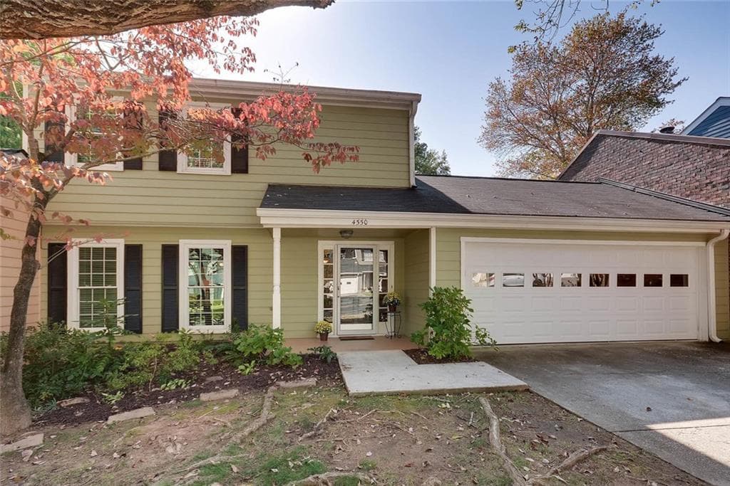 4550 Village Oaks Way, Dunwoody, GA 30338 — most recent listing photo
