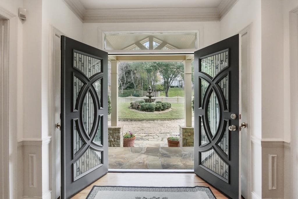 5 bedroom, 3,800 sq ft single family residence sold at 1510 Bakers Glen Drive, Atlanta, GA 30350