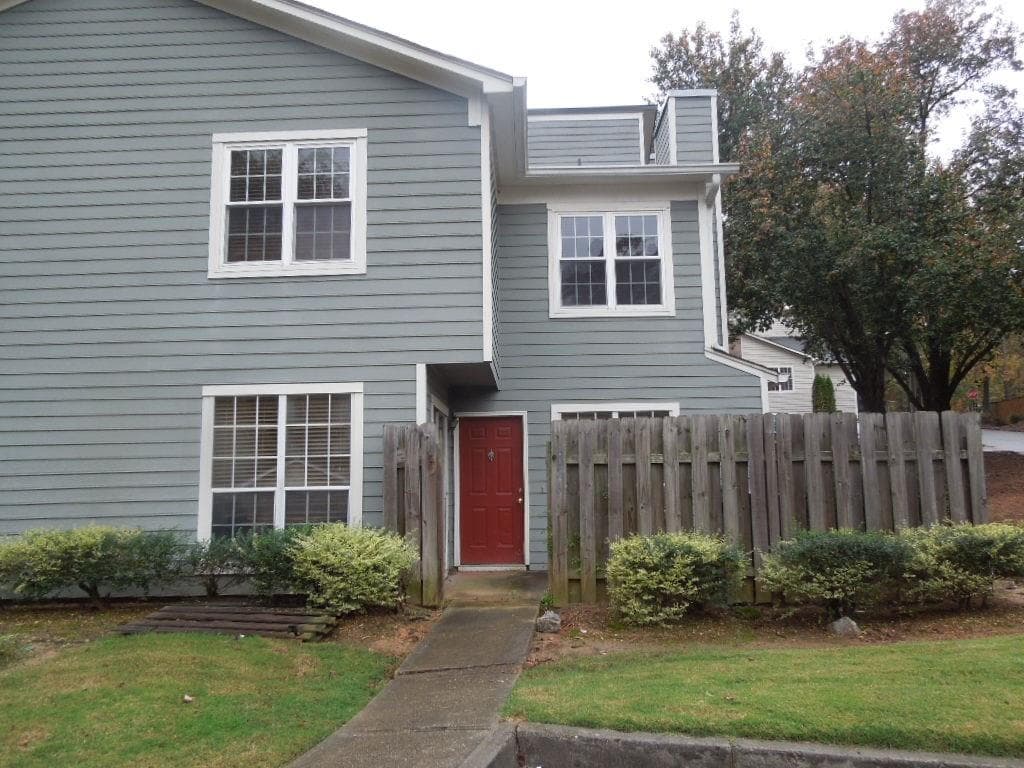2 bedroom, 1,174 sq ft townhouse sold at 1026 Wuthering Way, Norcross, GA 30093