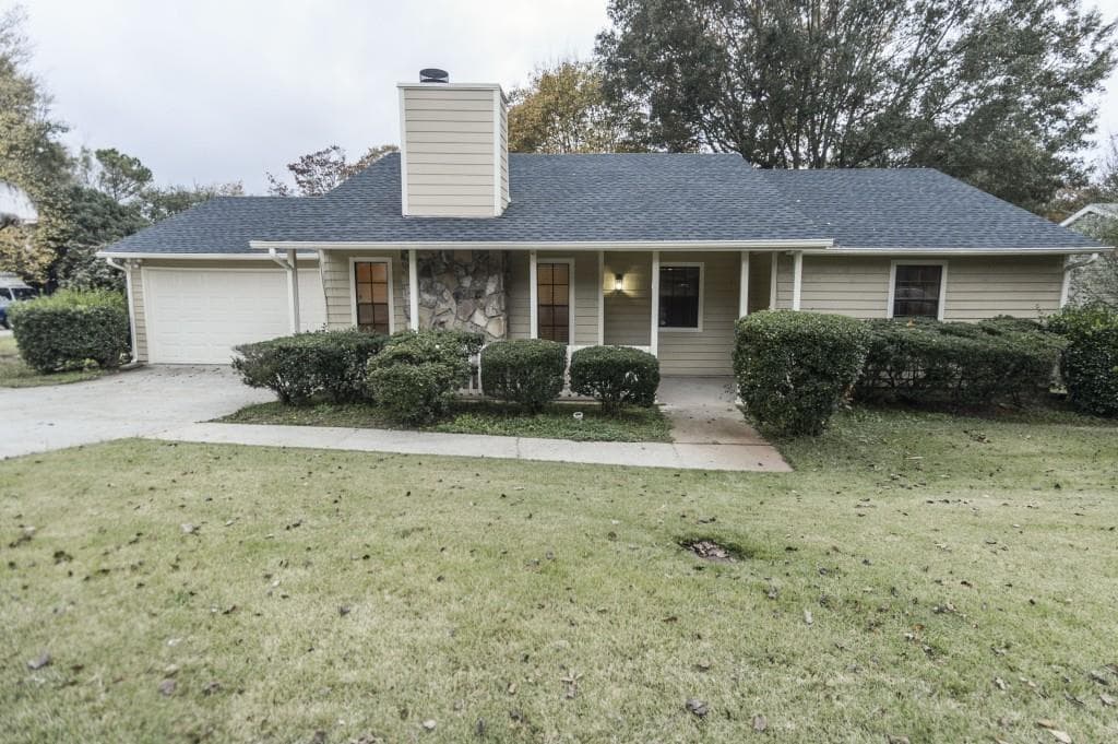 3 bedroom, 1,304 sq ft single family residence sold at 1126 Samuel Drive, Norcross, GA 30093