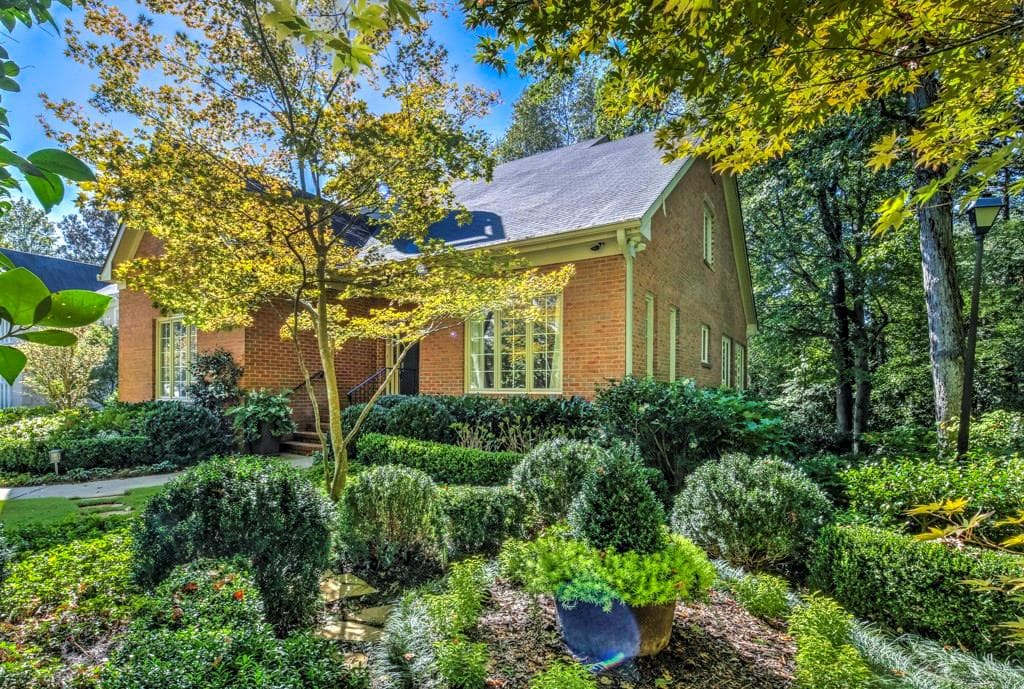 41 Paces West Drive, Atlanta, GA 30327 — most recent listing photo