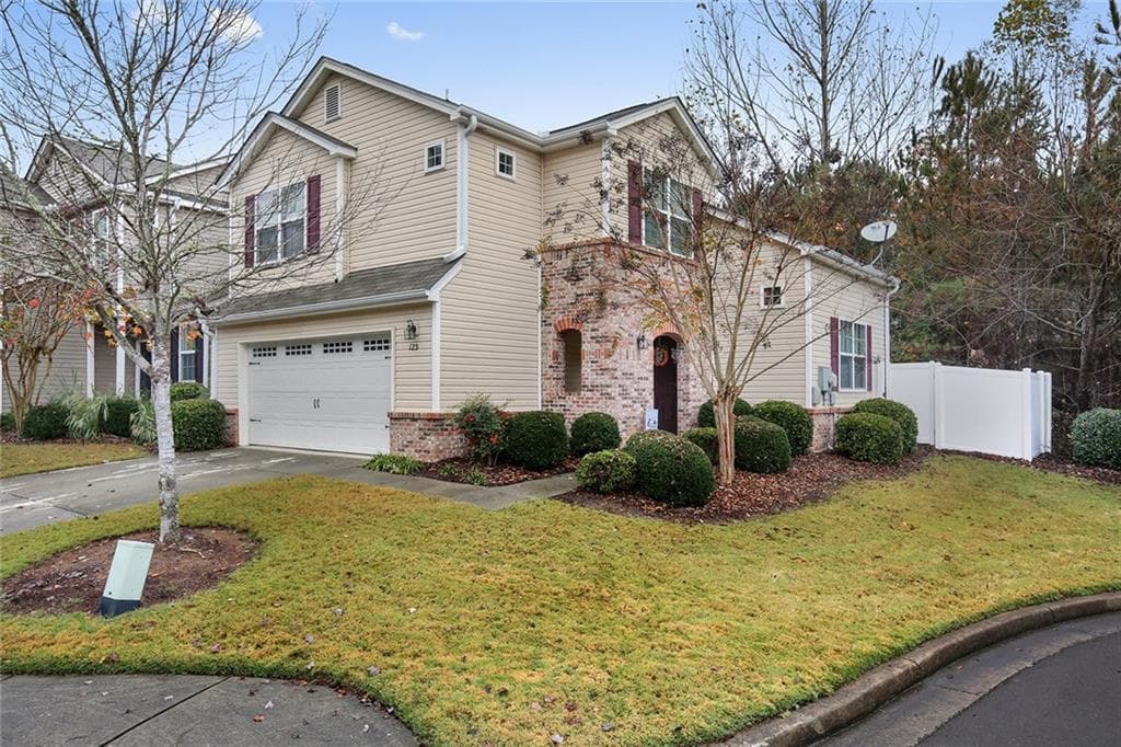 3 bedroom, 1,281 sq ft single family residence sold at 125 Oconee Pass, Woodstock, GA 30188
