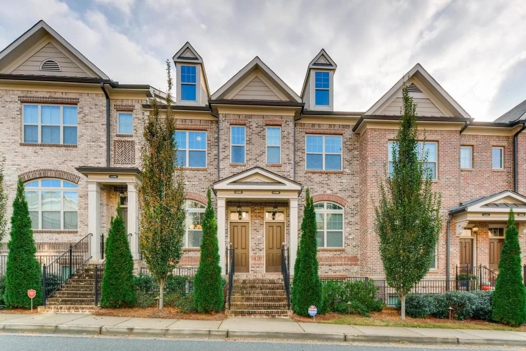 3 bedroom, 2,000 sq ft townhouse sold at 1197 Lavista Circle, Atlanta, GA 30324