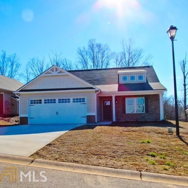 3 bedroom single family residence sold at 114 Sugar Creek Drive, Cornelia, GA 30531
