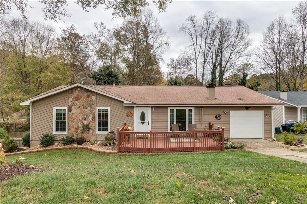 250 Parkmont Court, Roswell, GA 30076 — most recent listing photo