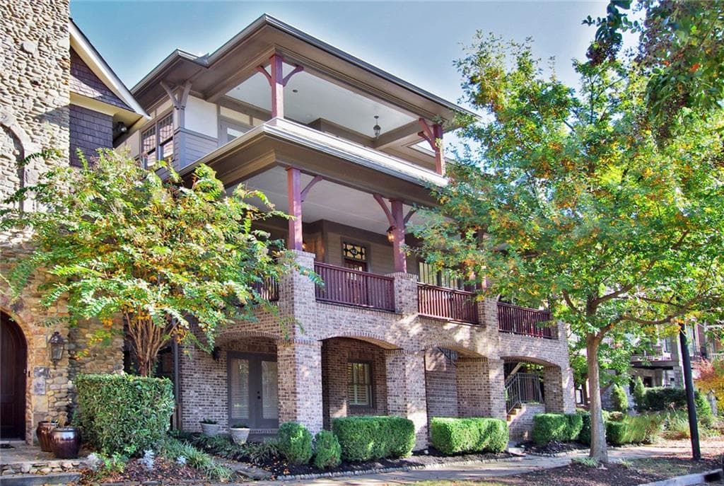 6 bedroom single family residence sold at 462 Hamilton Street, Atlanta, GA 30316