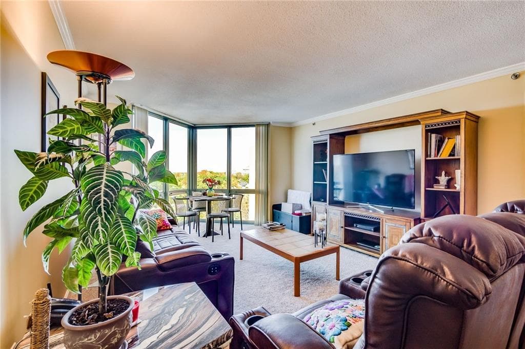 2 bedroom, 1,260 sq ft condominium sold at 2870 Pharr Court 1401, Atlanta, GA 30305