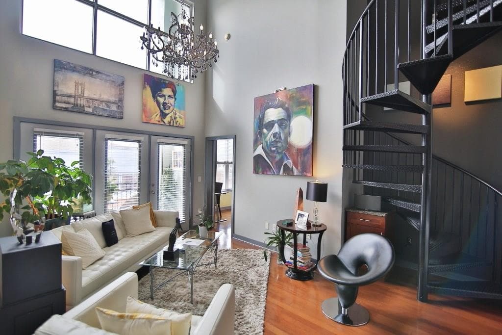 2 bedroom, 1,338 sq ft condominium sold at 390 17th Street 6019, Atlanta, GA 30363