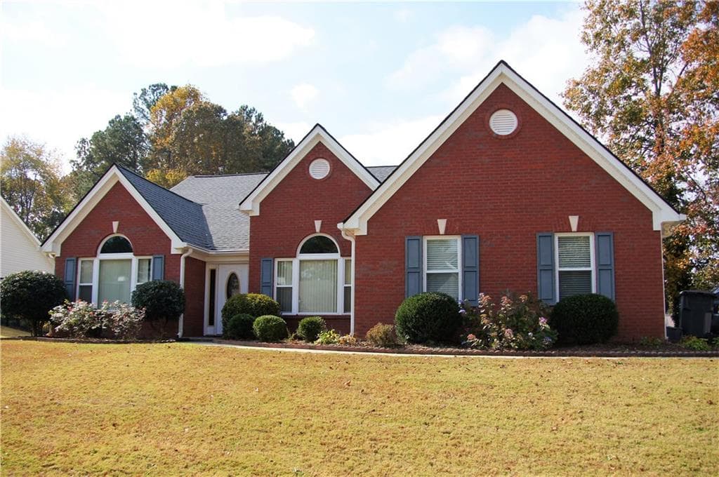 3 bedroom, 2,241 sq ft single family residence sold at 2070 Heatherton Road, Dacula, GA 30019