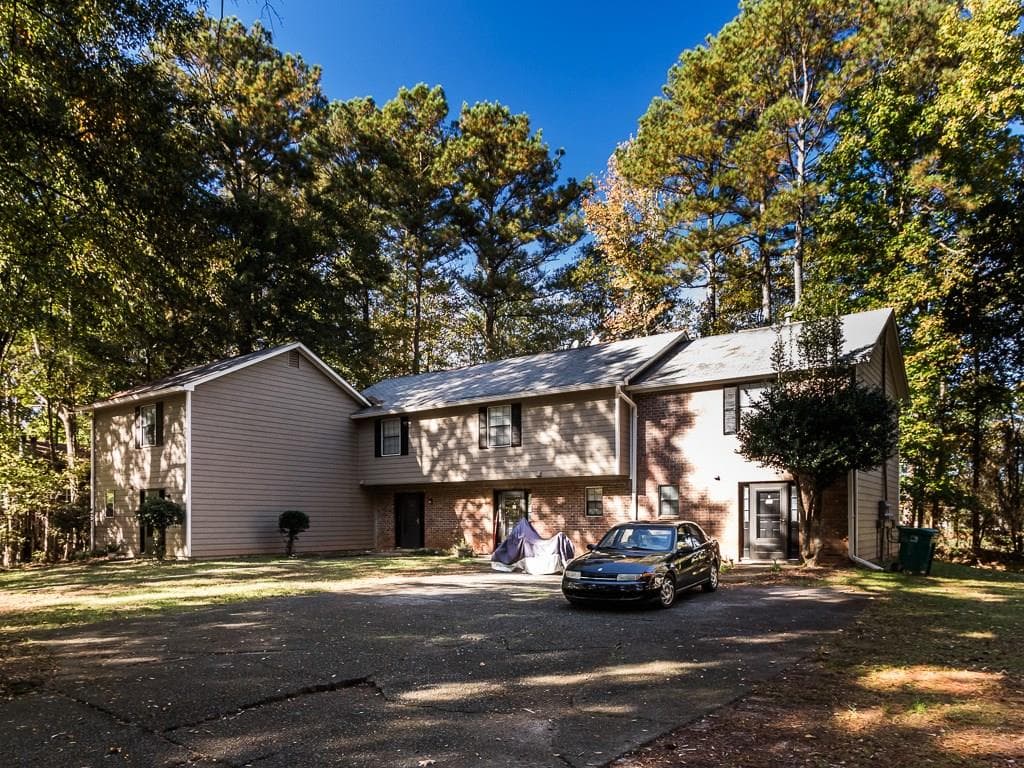 quadruplex sold at 4030 Hawthorne Circle, Smyrna, GA 30080