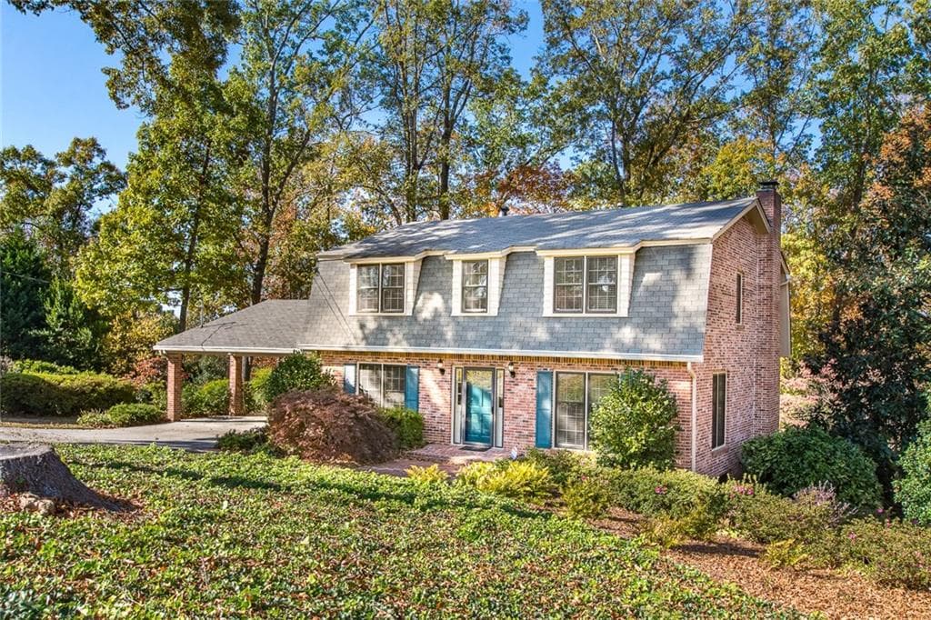 5 bedroom, 3,123 sq ft single family residence sold at 2614 Cosmos Court, Atlanta, GA 30345