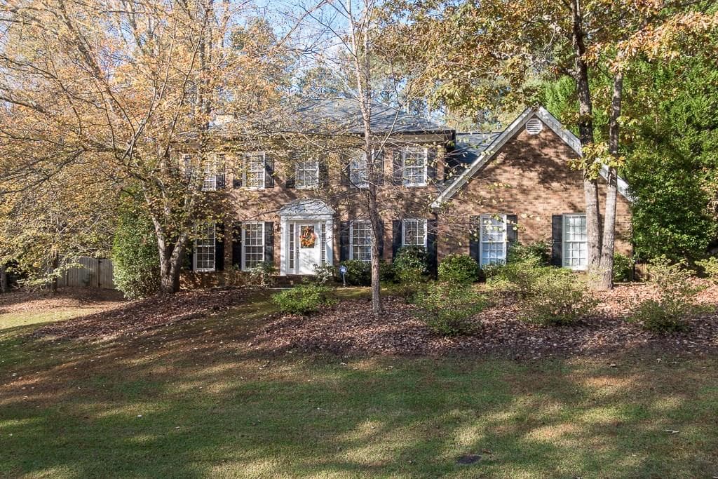 4 bedroom, 2,124 sq ft single family residence sold at 3500 Legacy Trace, Alpharetta, GA 30022