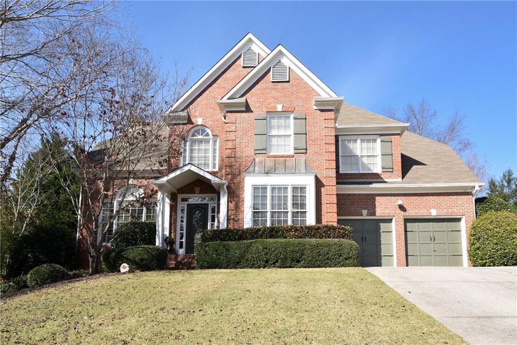 4 bedroom, 3,965 sq ft single family residence sold at 6630 Brookline Court, Cumming, GA 30040